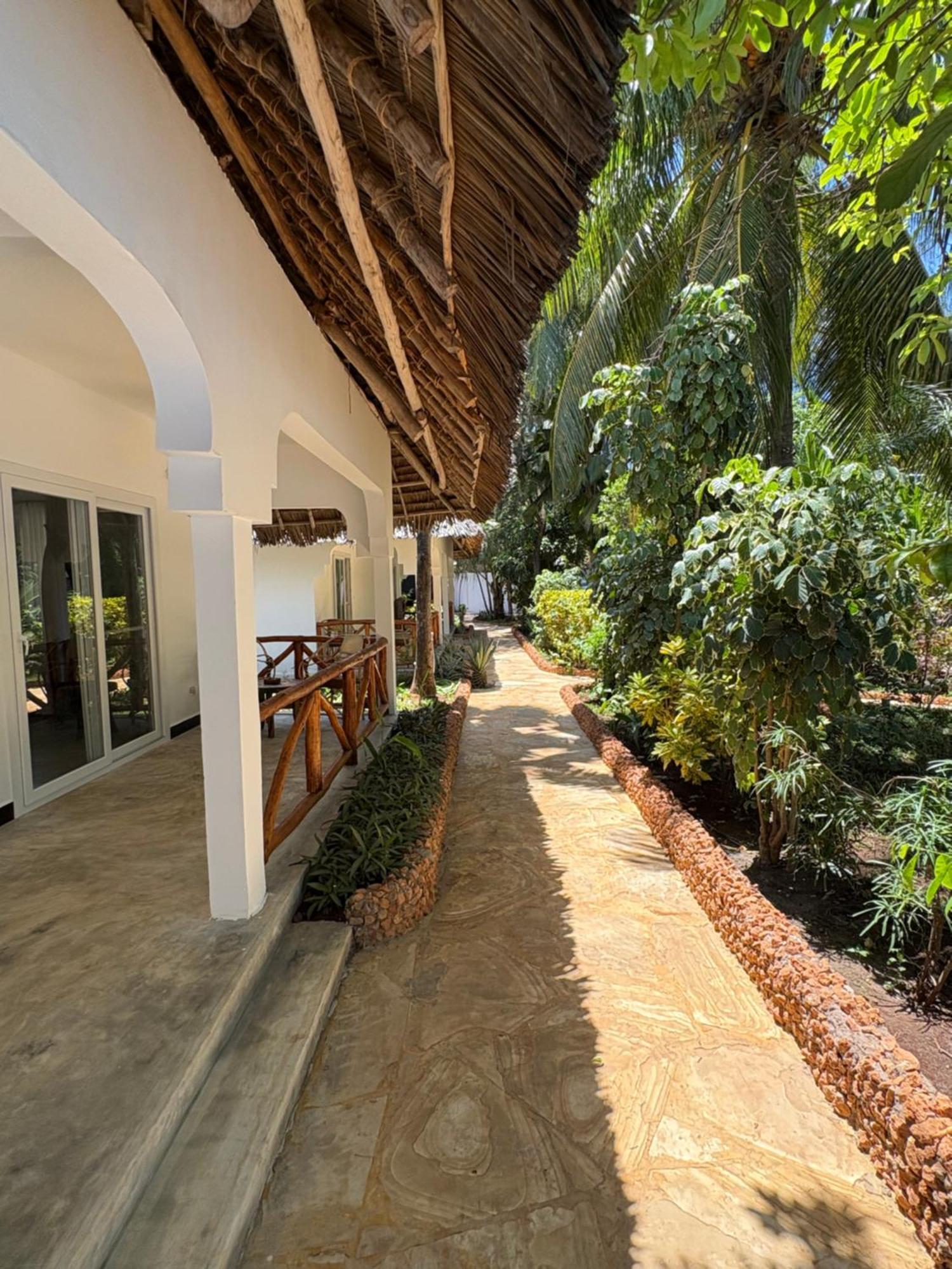 African Bungalows Nungwi Exterior foto
